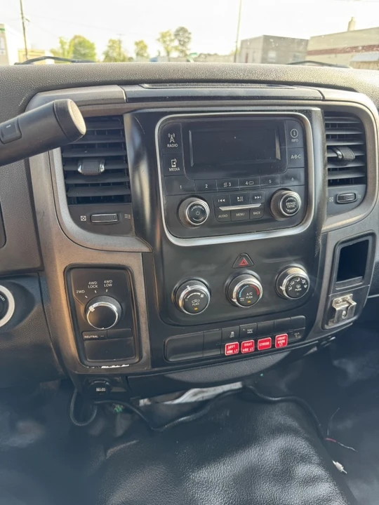 2015 Ram Heavy Duty - Image 9 of 18