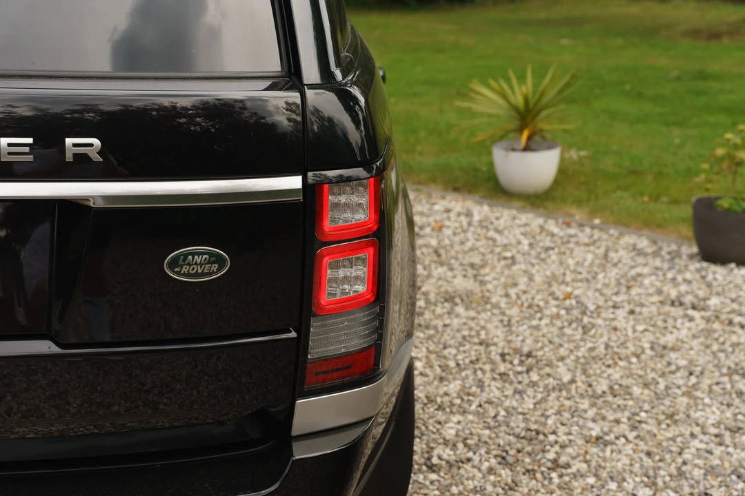 2015 Land Rover Range Rover L405 - Image 16 of 31