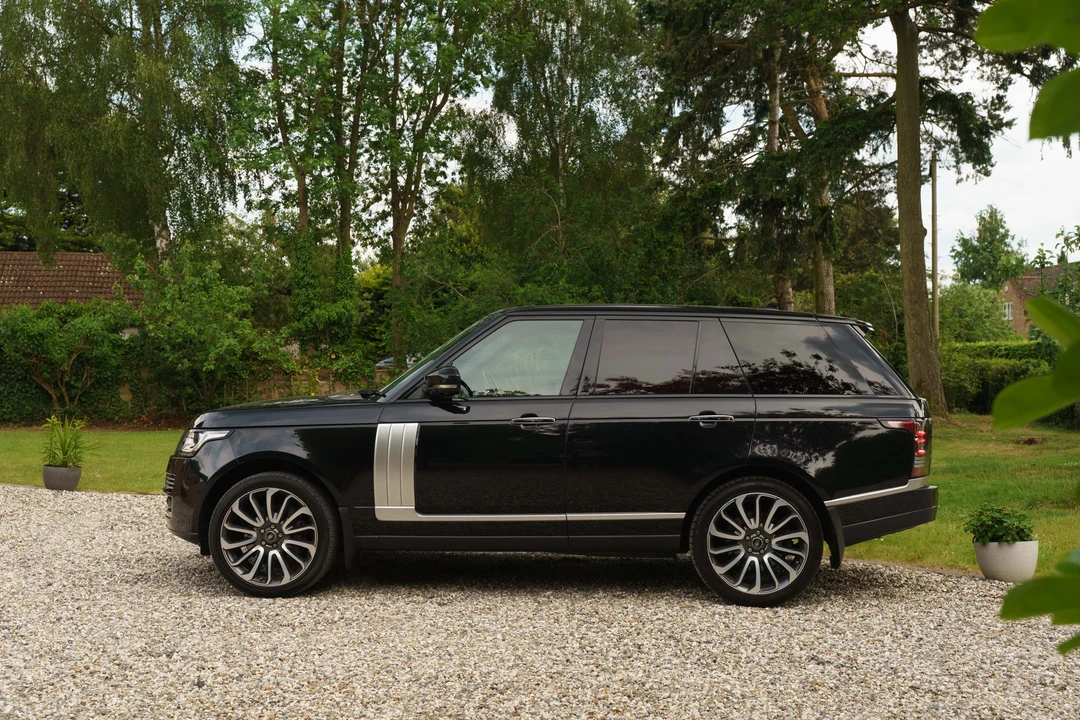 2015 Land Rover Range Rover L405 - Image 8 of 31