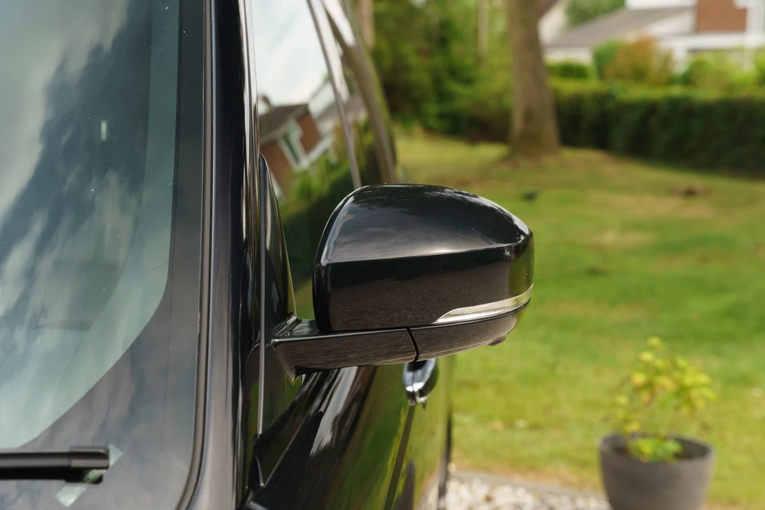 2015 Land Rover Range Rover L405 - Image 23 of 31