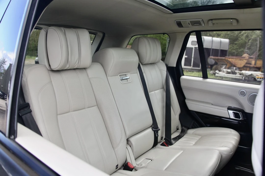 2015 Land Rover Range Rover L405 - Image 26 of 30