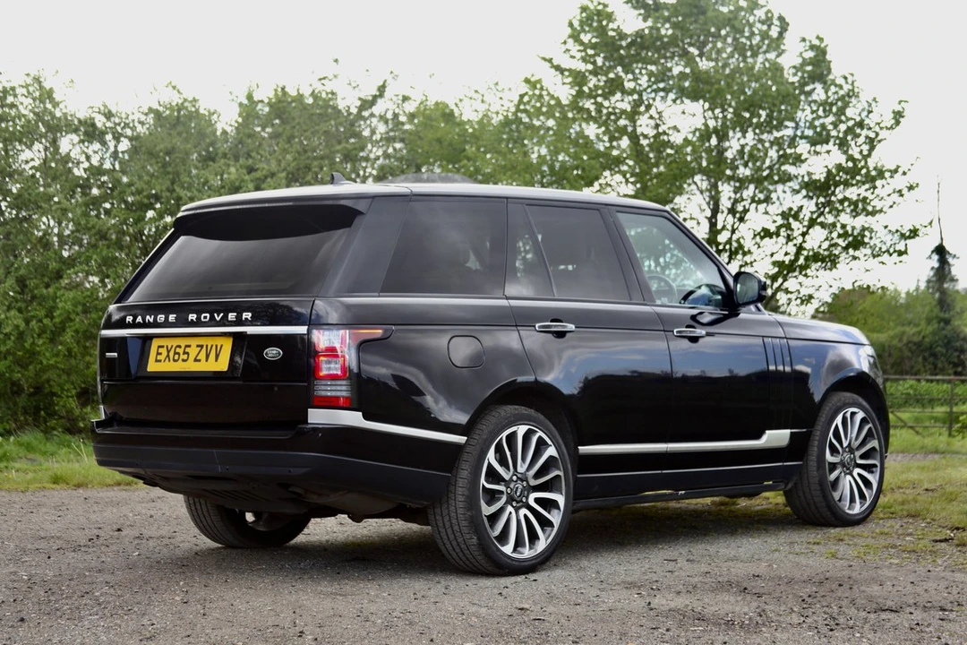 2015 Land Rover Range Rover L405 - Image 2 of 30