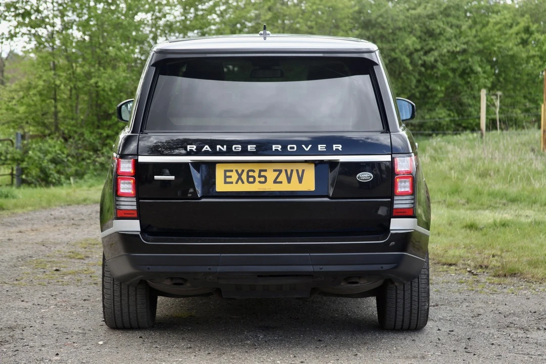 2015 Land Rover Range Rover L405 - Image 9 of 30