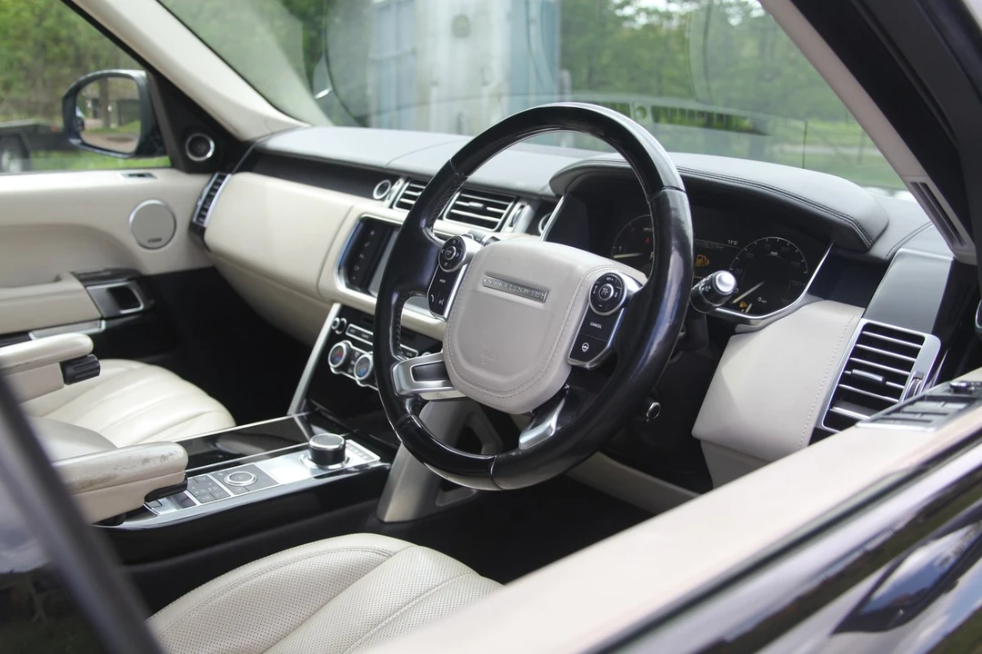 2015 Land Rover Range Rover L405 - Image 29 of 30