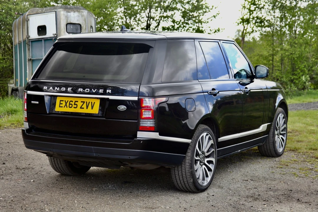 2015 Land Rover Range Rover L405 - Image 3 of 30