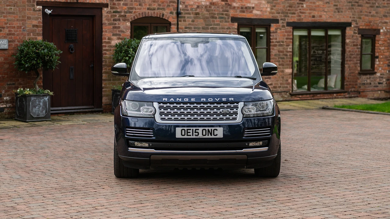 2015 Land Rover Range Rover L322 - Image 2 of 31