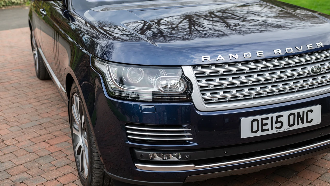 2015 Land Rover Range Rover L322 - Image 11 of 31