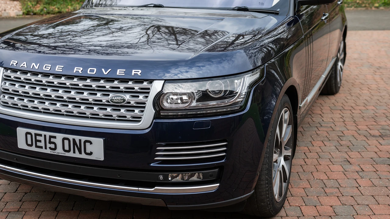 2015 Land Rover Range Rover L322 - Image 12 of 31