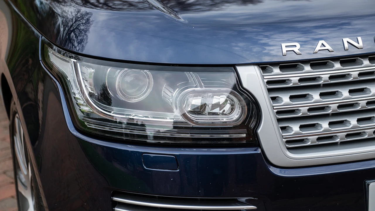 2015 Land Rover Range Rover L322 - Image 15 of 31