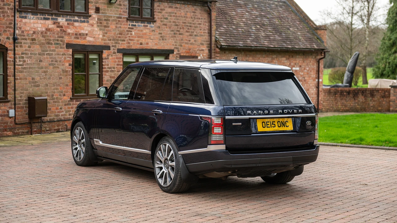 2015 Land Rover Range Rover L322 - Image 7 of 31