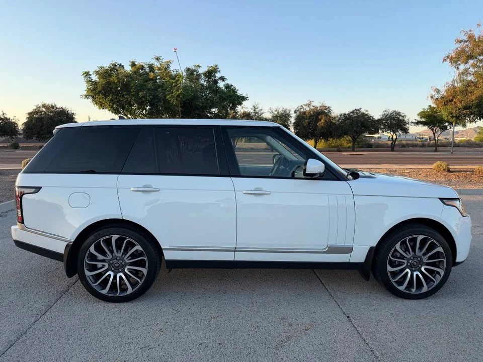 2015 Land Rover Range Rover L405 - Image 9 of 24