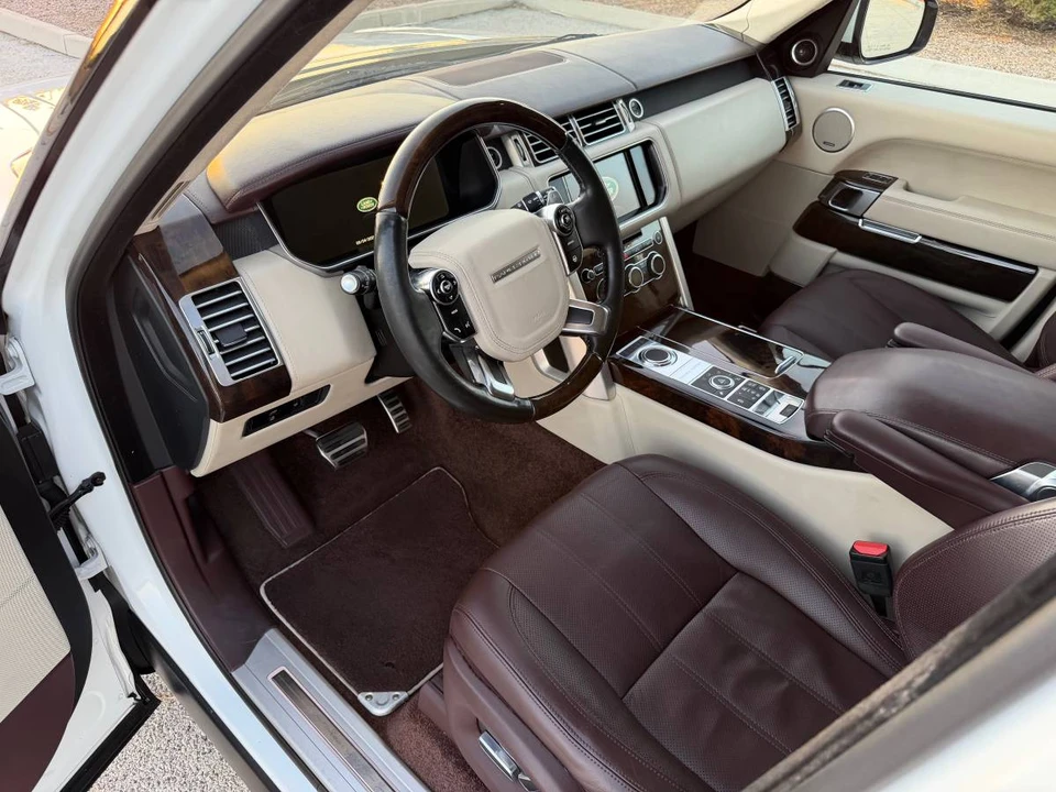 2015 Land Rover Range Rover L405 - Image 11 of 24