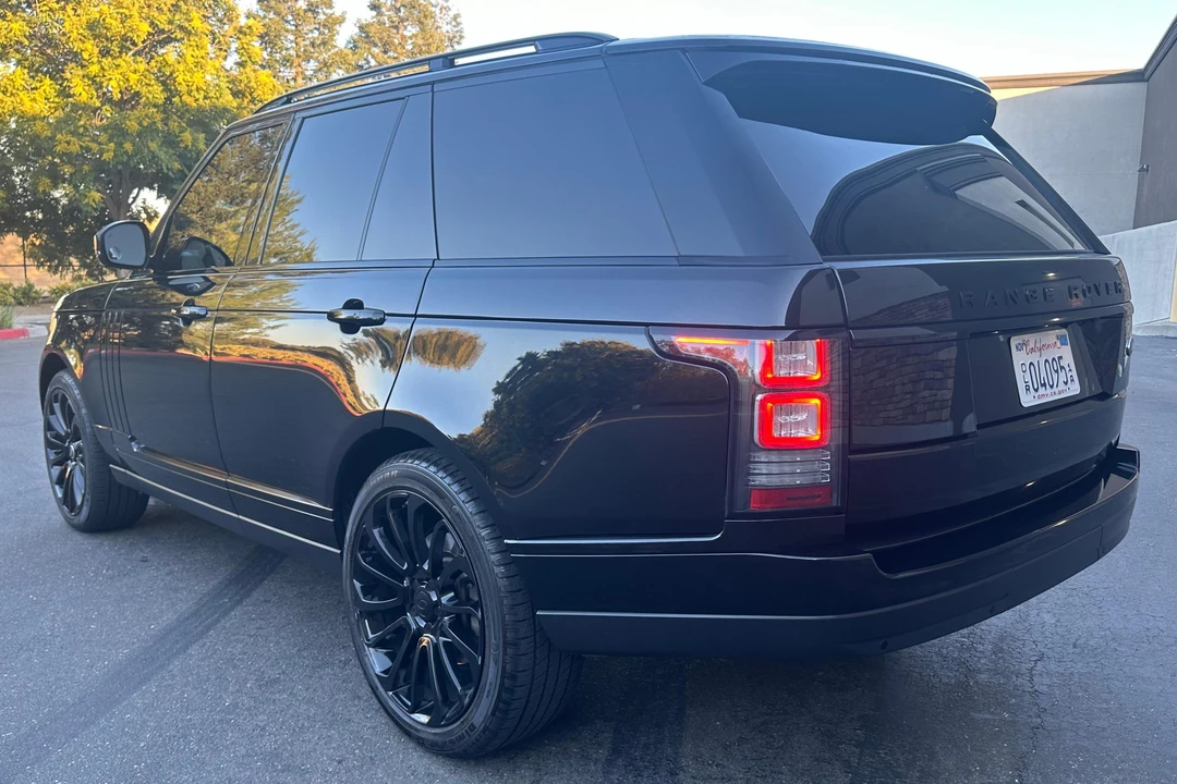 2015 Land Rover Range Rover L405 - Image 4 of 31
