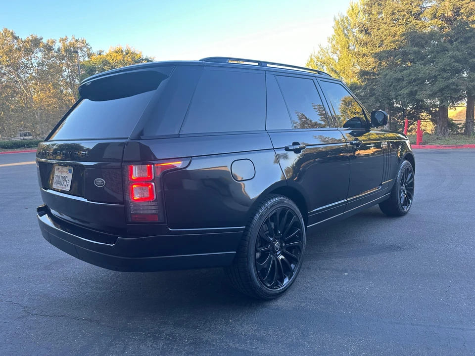 2015 Land Rover Range Rover L405 - Image 10 of 31