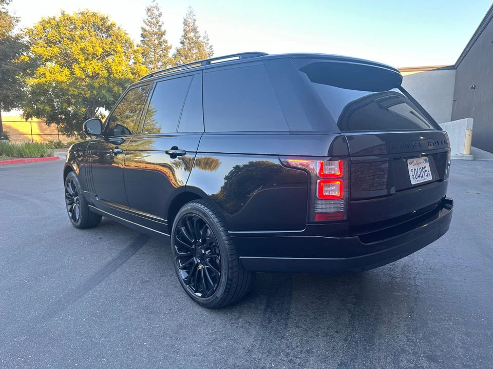 2015 Land Rover Range Rover L405 - Image 8 of 31