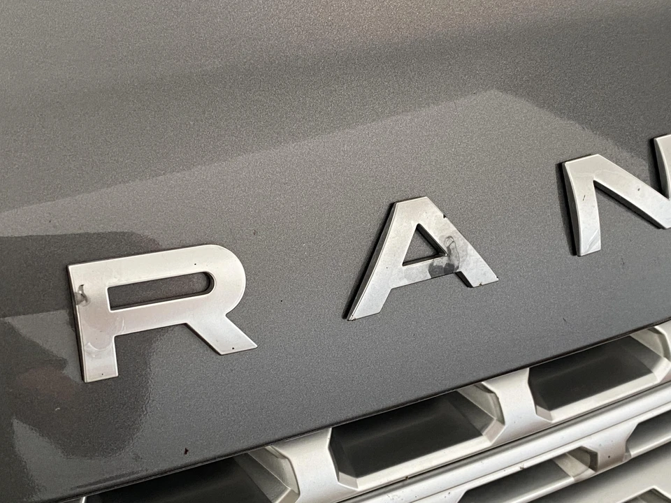 2015 Land Rover Range Rover L405 - Image 10 of 31