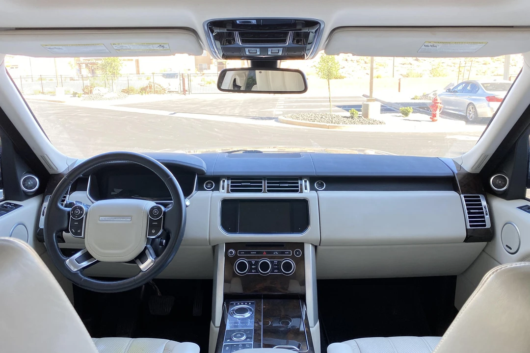 2015 Land Rover Range Rover L405 - Image 25 of 31