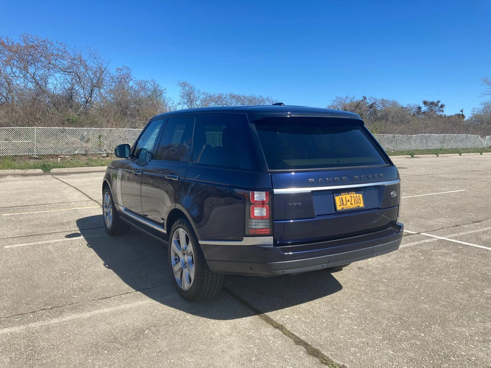 2015 Land Rover Range Rover L405 - Image 12 of 31