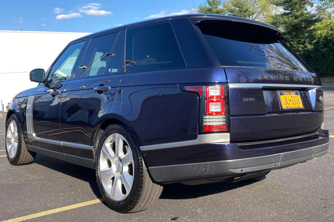 2015 Land Rover Range Rover L405 - Image 4 of 31