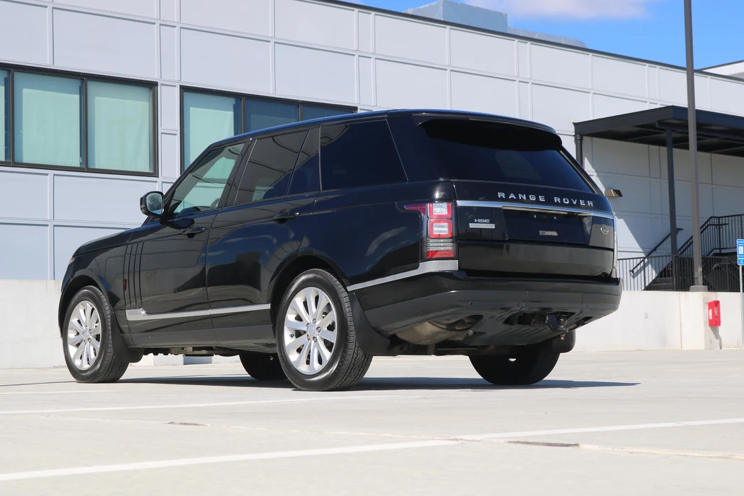 2015 Land Rover Range Rover L405 - Image 4 of 21