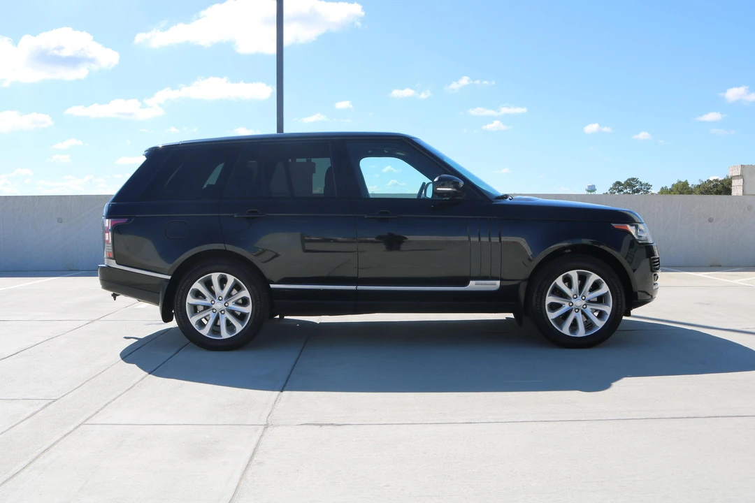 2015 Land Rover Range Rover L405 - Image 3 of 21