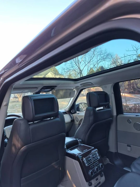 2015 Land Rover Range Rover L405 - Image 19 of 24