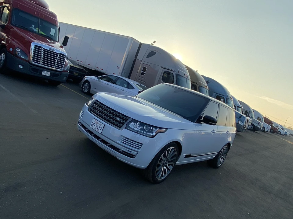 2015 Land Rover Range Rover L405 - Image 8 of 31