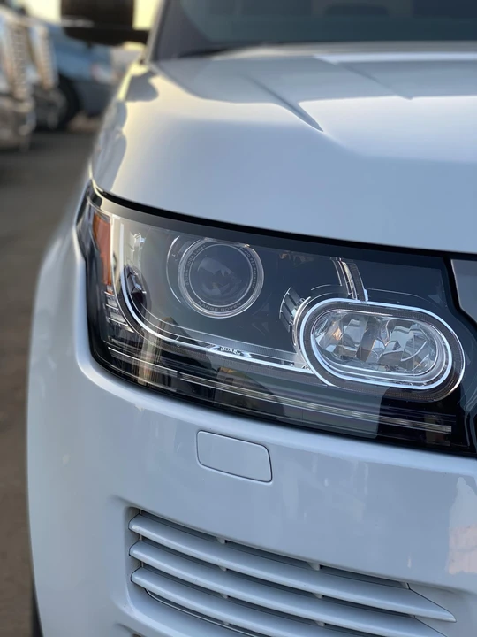 2015 Land Rover Range Rover L405 - Image 19 of 31