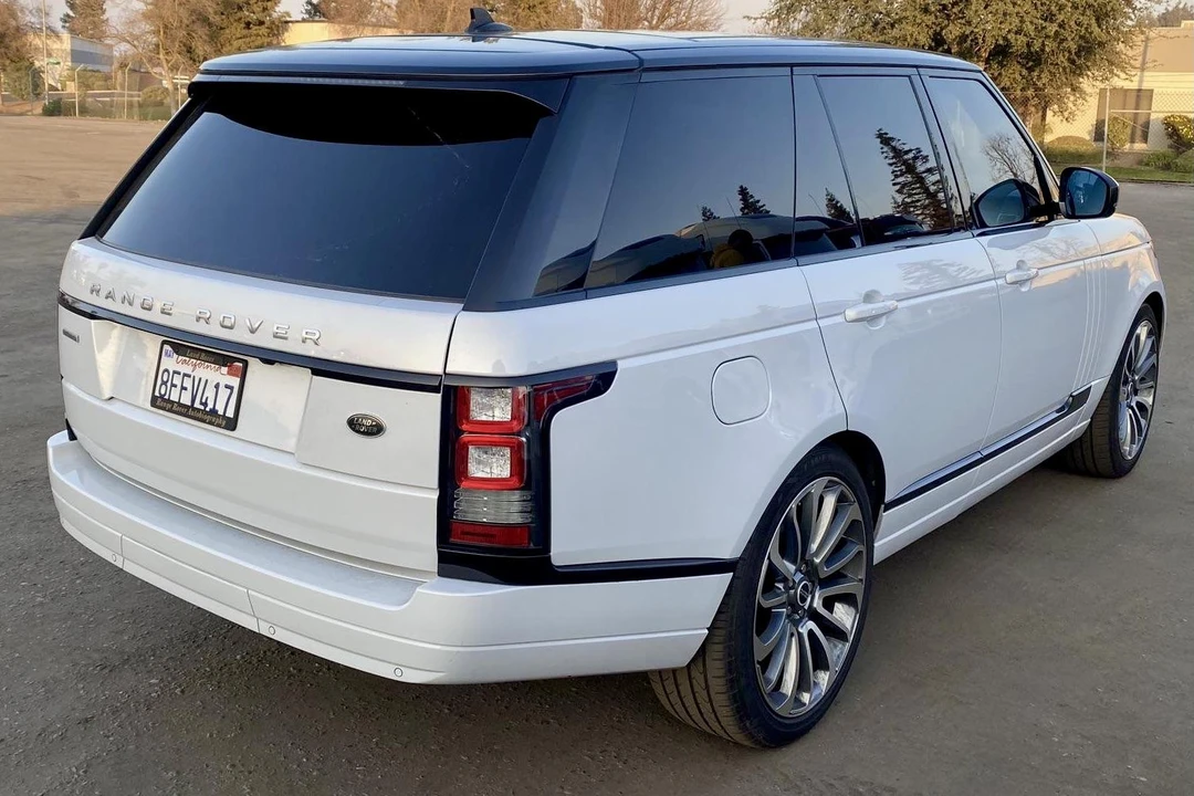 2015 Land Rover Range Rover L405 - Image 4 of 31