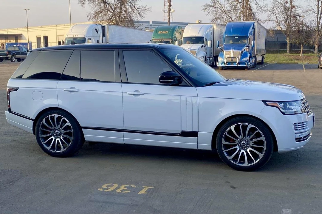 2015 Land Rover Range Rover L405 - Image 3 of 31