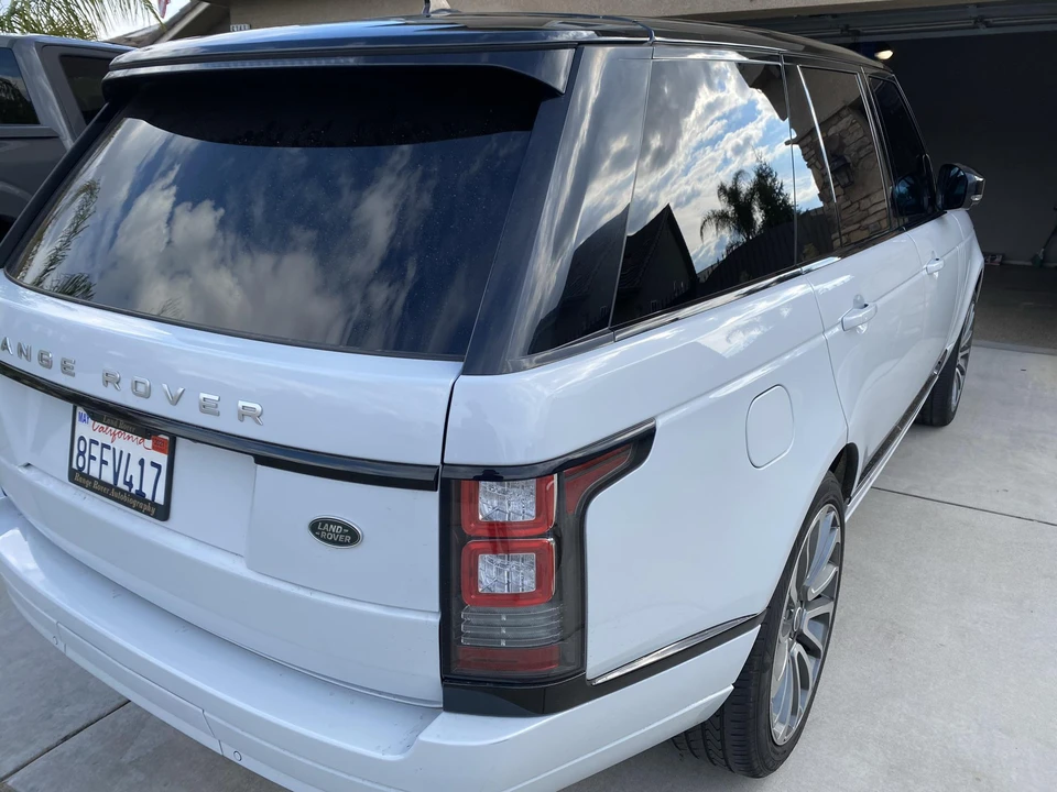 2015 Land Rover Range Rover L405 - Image 12 of 31