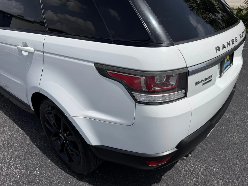 2015 Land Rover Range Rover Sport L494 - Image 20 of 31