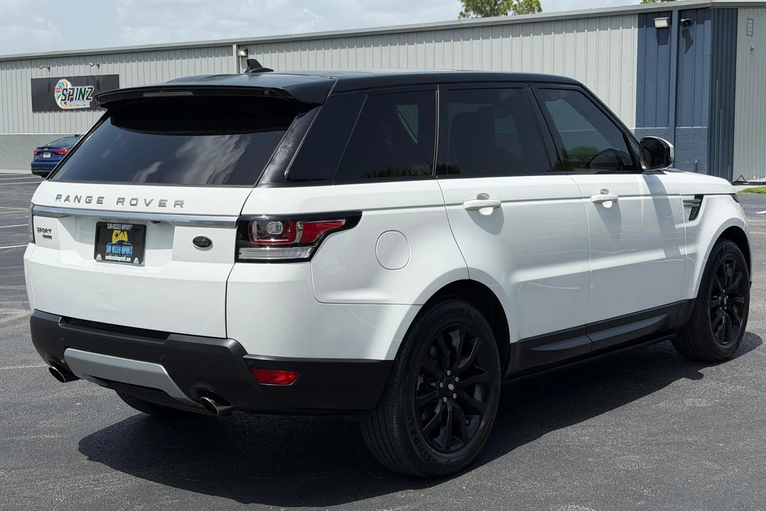 2015 Land Rover Range Rover Sport L494 - Image 4 of 31