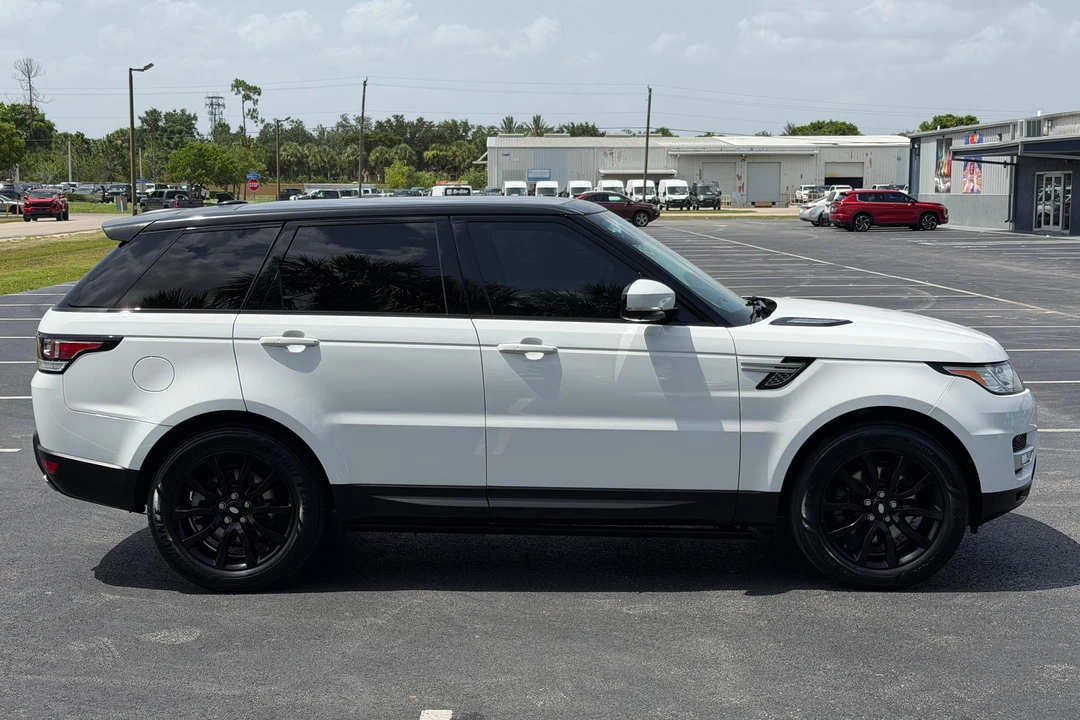 2015 Land Rover Range Rover Sport L494 - Image 3 of 31