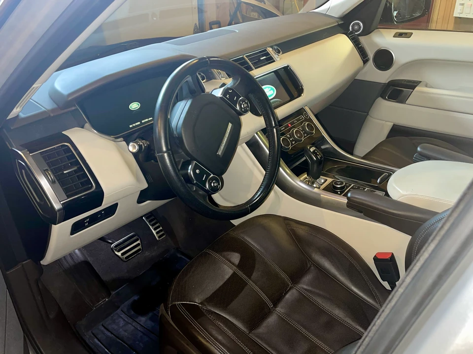 2015 Land Rover Range Rover Sport L494 - Image 27 of 31