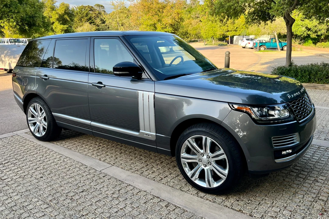 2015 Land Rover Range Rover L405 - Image 3 of 31