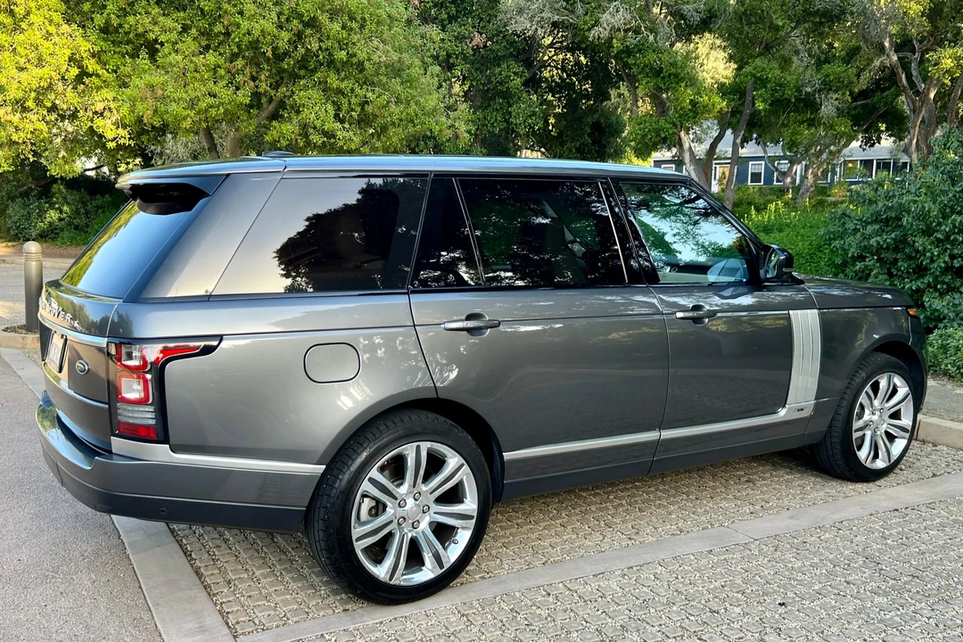 2015 Land Rover Range Rover L405 - Image 4 of 31