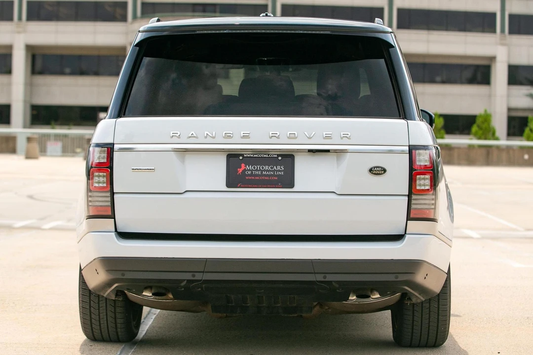2015 Land Rover Range Rover L405 - Image 5 of 31