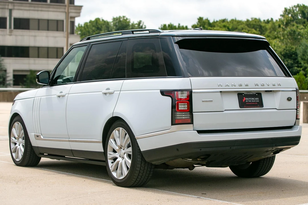 2015 Land Rover Range Rover L405 - Image 10 of 31