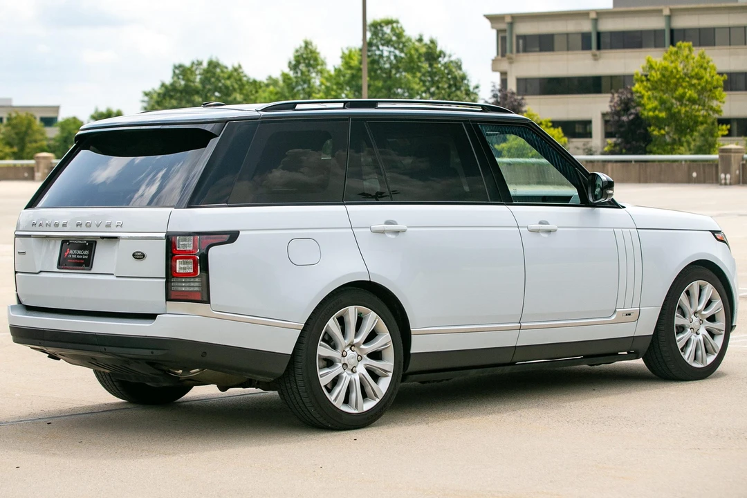 2015 Land Rover Range Rover L405 - Image 14 of 31