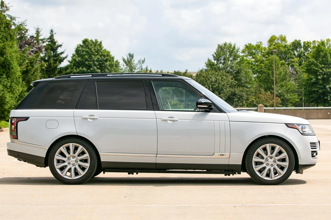 2015 Land Rover Range Rover L405 - Image 15 of 31