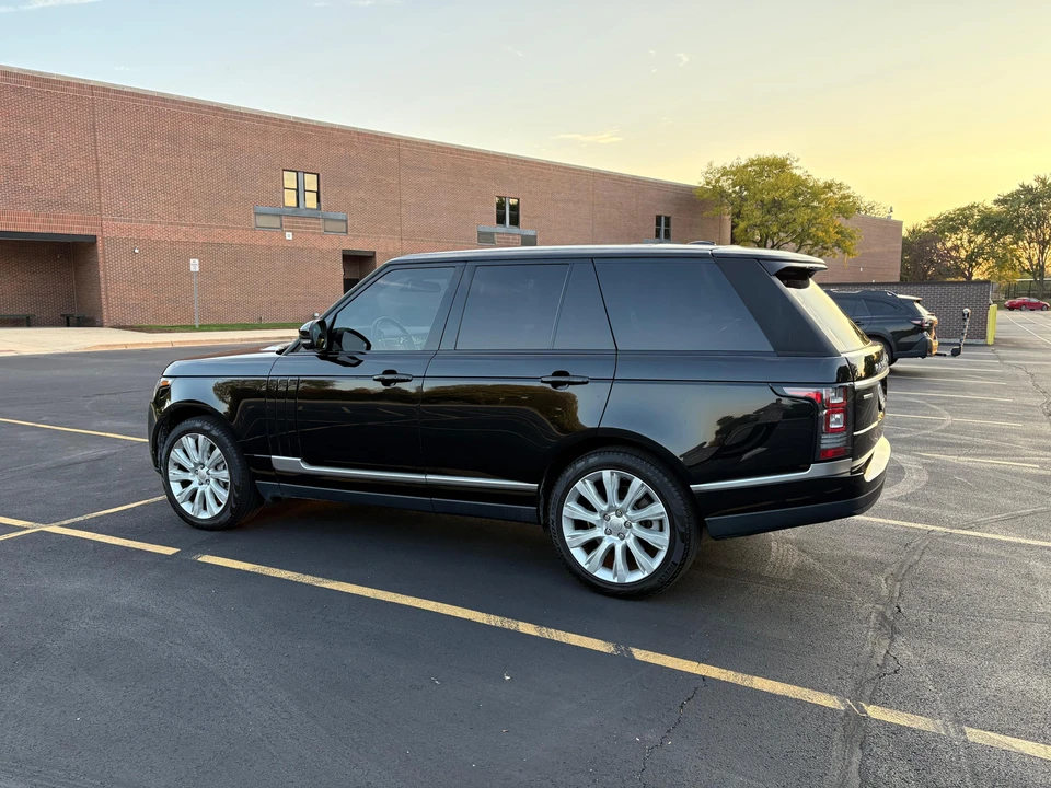 2015 Land Rover Range Rover L405 - Image 10 of 31