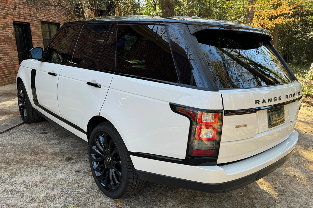 2015 Land Rover Range Rover L405 - Image 4 of 31