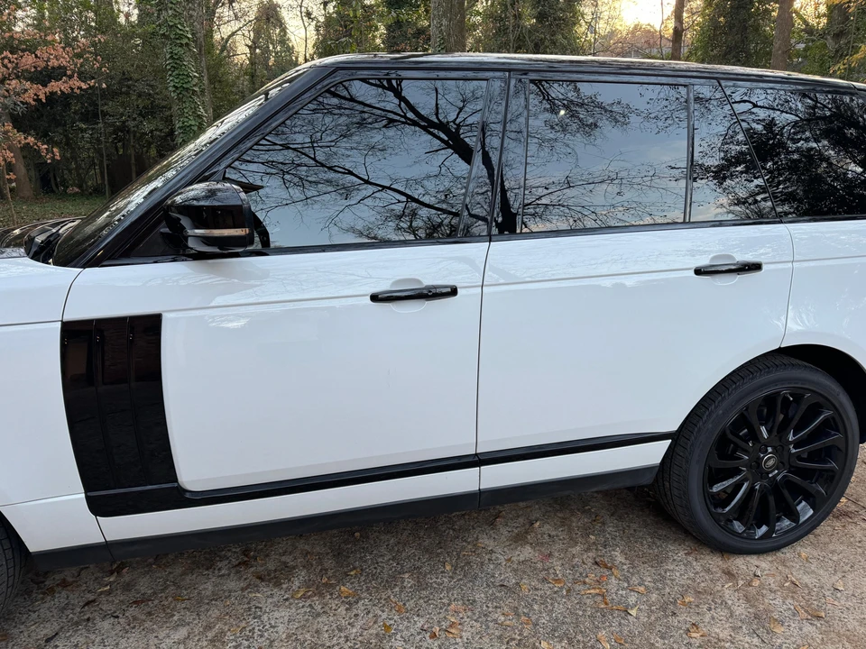 2015 Land Rover Range Rover L405 - Image 28 of 31