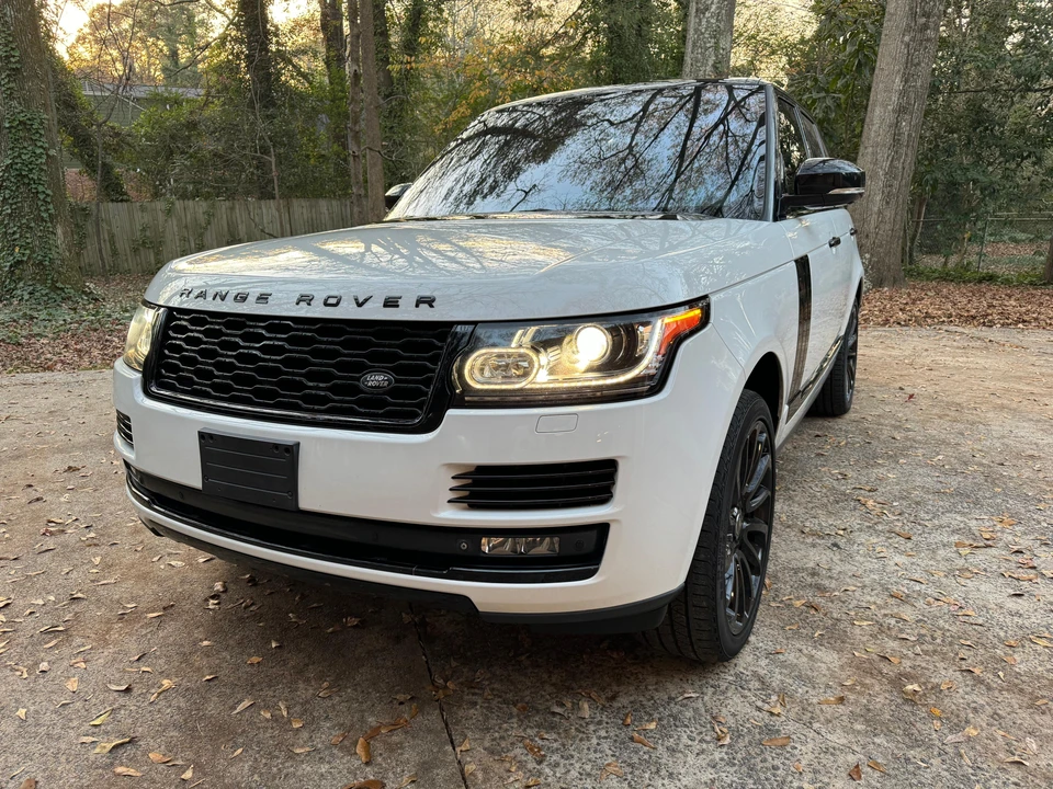 2015 Land Rover Range Rover L405 - Image 8 of 31