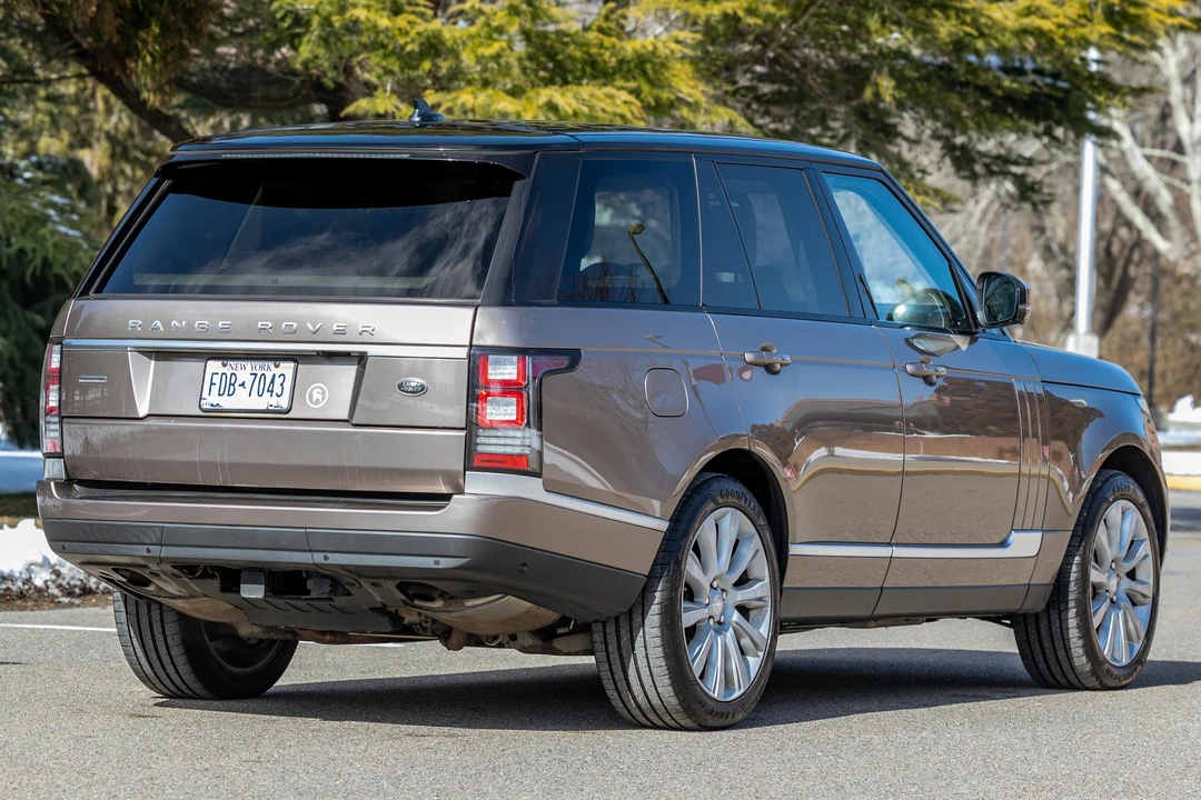 2015 Land Rover Range Rover L405 - Image 4 of 31