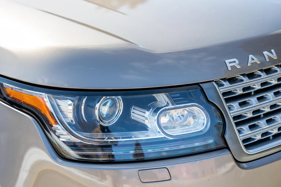 2015 Land Rover Range Rover L405 - Image 11 of 31
