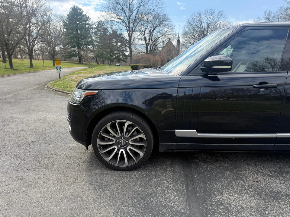 2015 Land Rover Range Rover L405 - Image 11 of 31