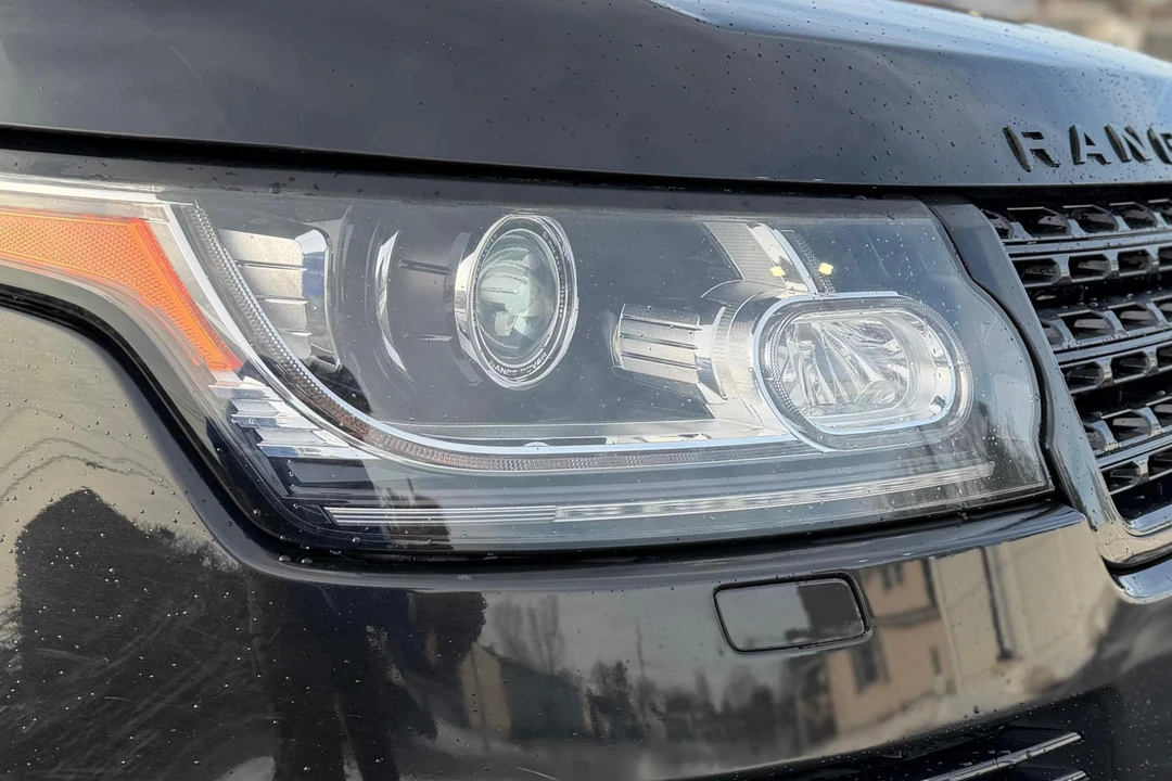 2015 Land Rover Range Rover L405 - Image 9 of 31