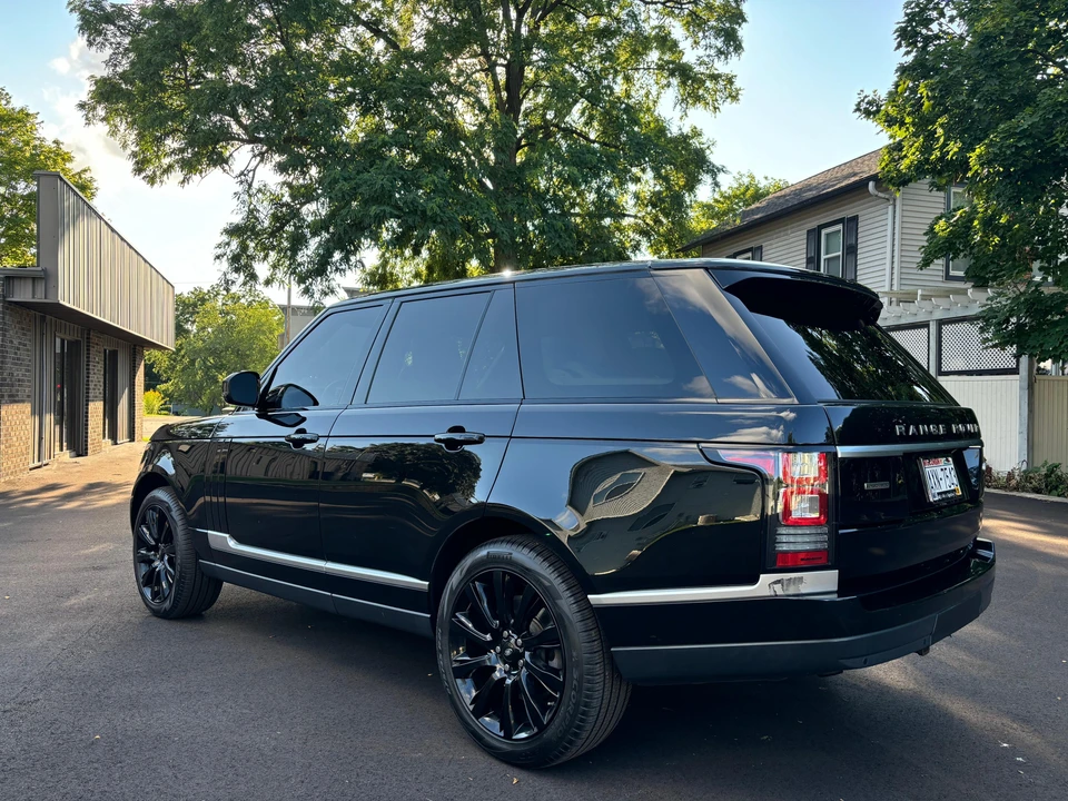 2015 Land Rover Range Rover L405 - Image 9 of 31